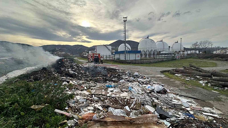 Gaz tesisi yanında korkutan yangın