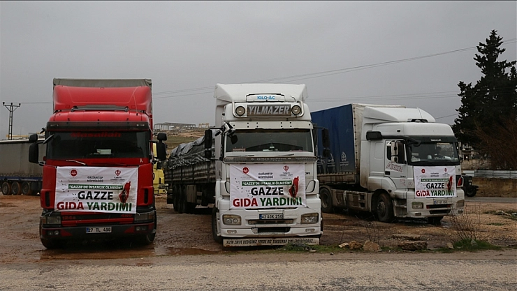 Gazze'ye 10 tır gıda yardımı