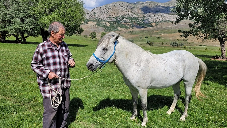 Gençler kaçıyor, o devam ediyor: Yarım asırdır mesleği yaşatıyor