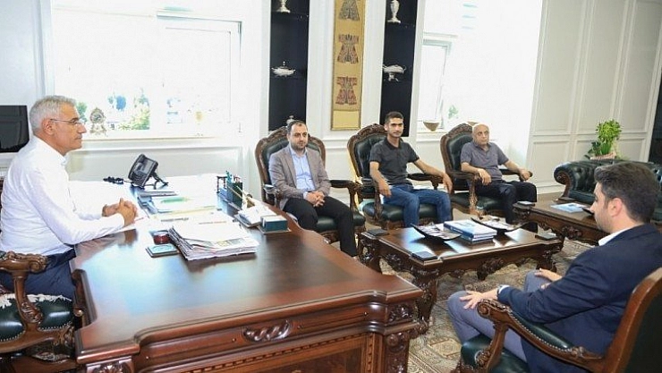 Gençlerden teşekkür ziyareti