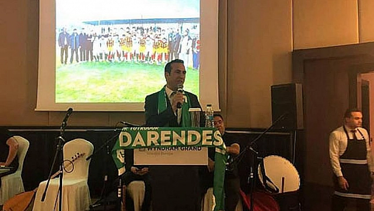 Gevrek yardım gecesine katıldı 