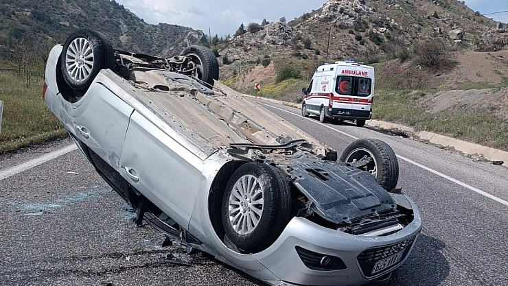 Gölbaşı'nda otomobil takla attı: 1 yaralı