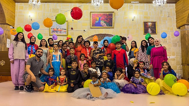 Gönüllüler çocukların yüzünü güldürdü