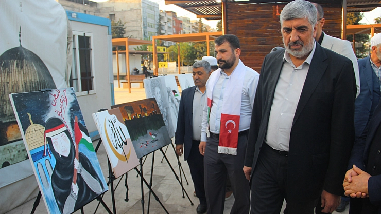 Güvercinler Filistin'in özgürlüğü için gökyüzüne bırakıldı