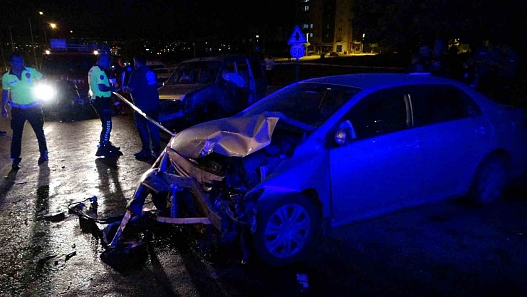 Malatya'da korkunç kaza 1 ölü 3 yaralı!