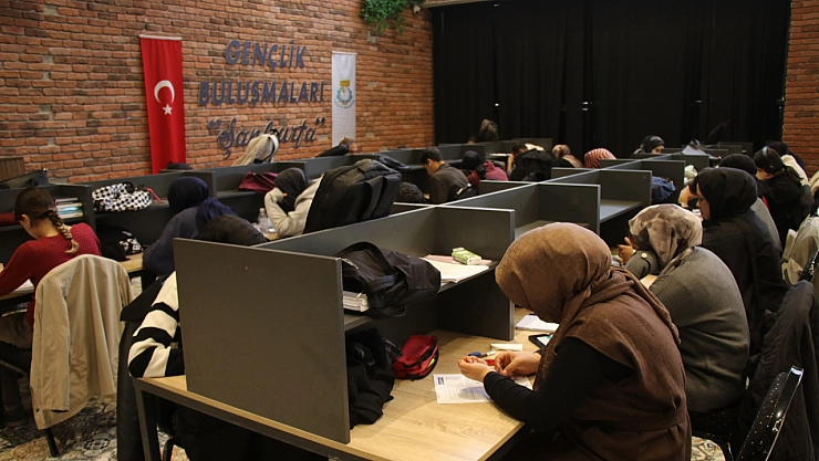 Haliliye'deki öğrencilere eğitim desteği