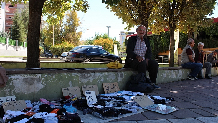 Hayat Pahalılığı Emekliyi Vurdu! 86 Yaşında Çalışmaya Devam Ediyor!!
