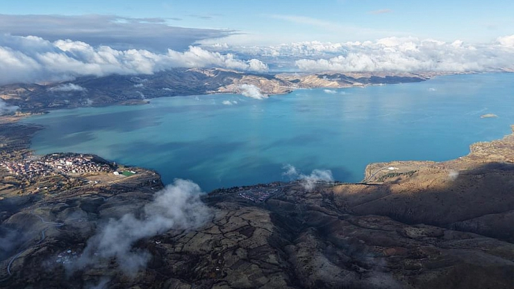 Hazarbaba ve Hazar Gölü kartpostallık görüntüler oluştu