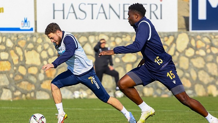 Hazırlıklar sürüyor