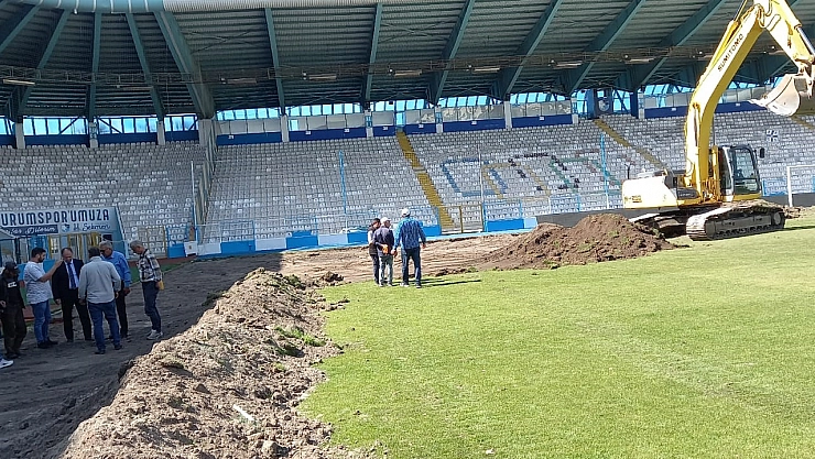 Hiprit çim için ilk kazma