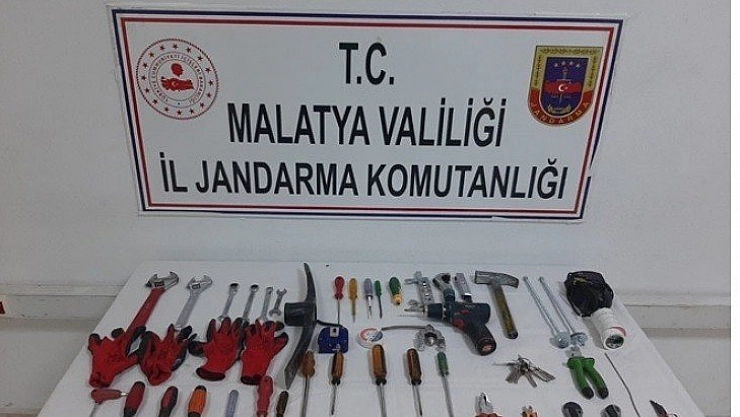 Hırsızları fotokapan cihazı yakadı