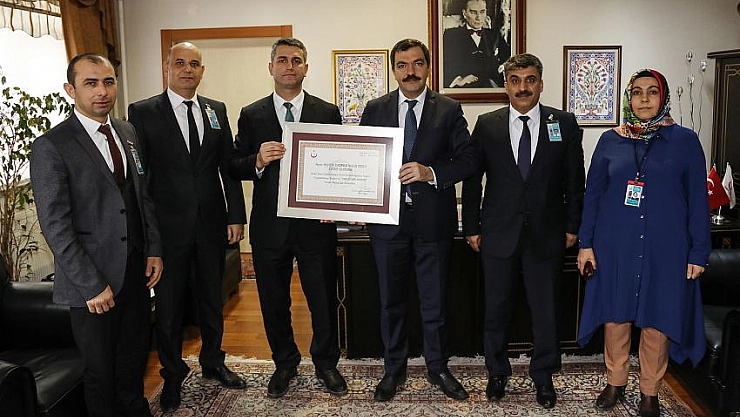 'Anne Dostu Hastane' unvanı