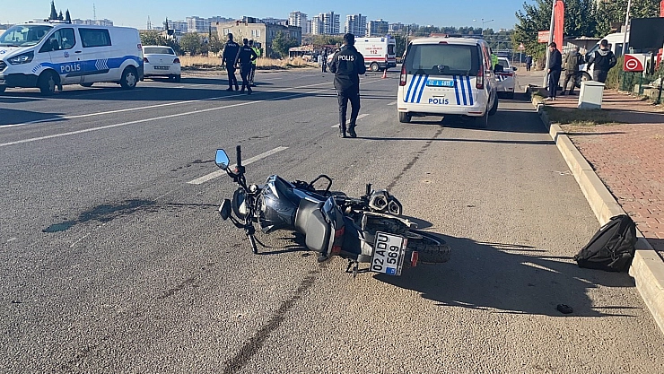 İki motosiklet çarpıştı