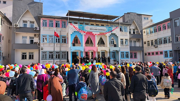 İlkokul öğrencileri bando takımı ile eğlendi