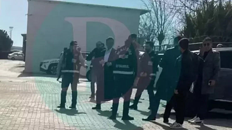 İmamoğlu'nun cezaevi'nde çekilen ilk fotoğrafı