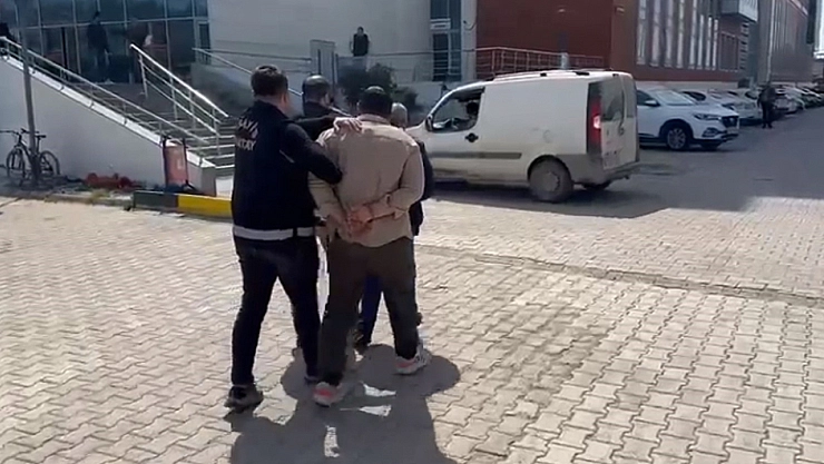 İskenderun'da hapis cezası ile aranan 3 kişi tutuklandı