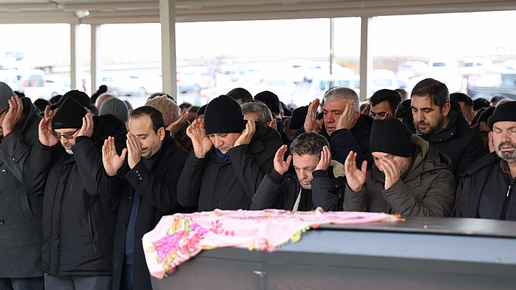 Isparta'da ölü bulundu , Sivasta defnedildi