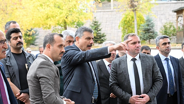 İspir'deki heyelan bölgesine kaya tahkimatı yapılıyor