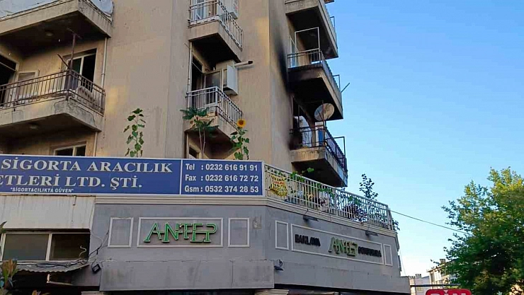 Evini Alevler Sardı! Dışarı Çıkamadı