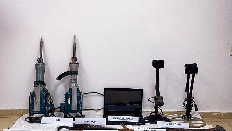 Jandarma kaçak kazı operasyonuna göz açtırmadı: 3 gözaltı