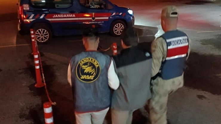 Jandarma nefes aldırmadı: FETÖ hükümlüsü yakalandı