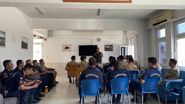 Jandarma personeline av sezonu eğitimi verildi