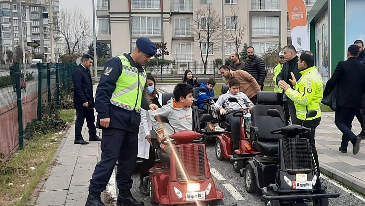 Çocuklara uygulamalı eğitim