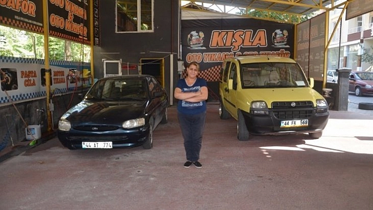 Erkeklere taş çıkartıyor