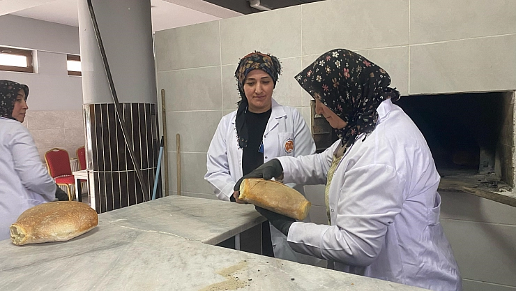 Kadınlar 600 Yıllık Geleneği Yaşatıyor