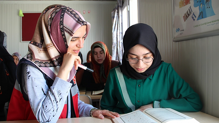 Kadınlar azimle öğreniyor