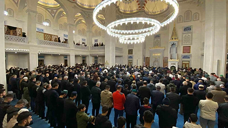 Kadir Gecesi Ne Zaman? 2025 Kadir Gecesi Tarihi ve Yapılacak İbadetler