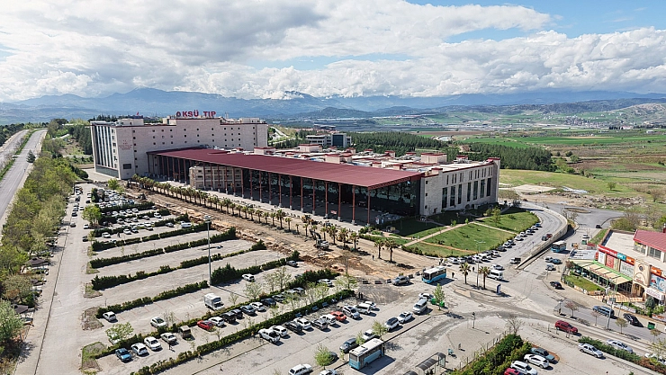 Kahramanmaraş'ta üniversite hastanesinin yolu yenileniyor