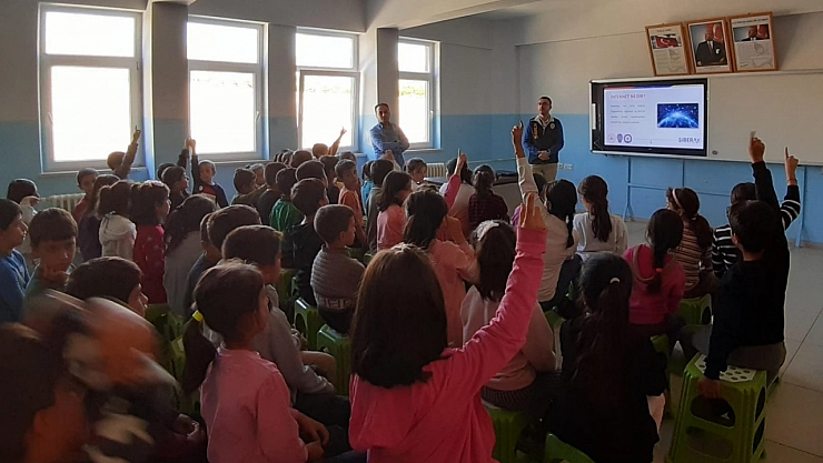 Kale'de öğrencilere siber farkındalık