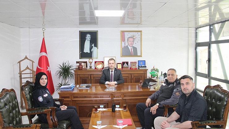 Kale'de polisler, Kaymakam İnce'yi ziyaret etti