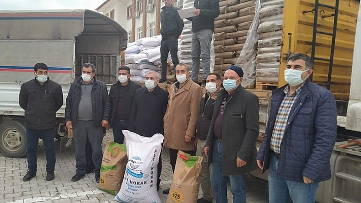 Kale'de tohum dağıtıldı