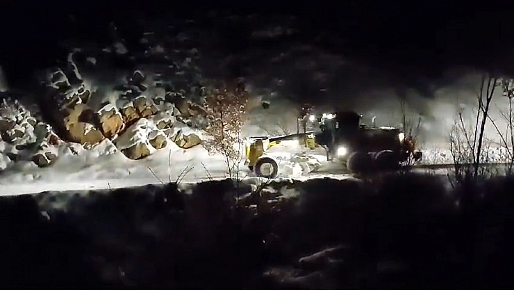 Kapalı yolların açılması için çalışmalar sürüyor!