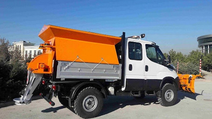 Kar bıçağı ve tuz serici alınacak