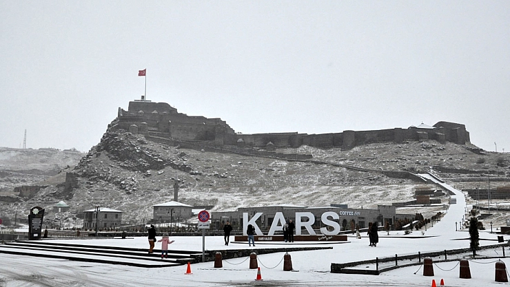 Kar yağışı hayatı olumsuz etkiledi