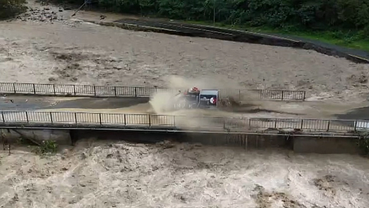 Karadeniz şiddetli yağışa teslim