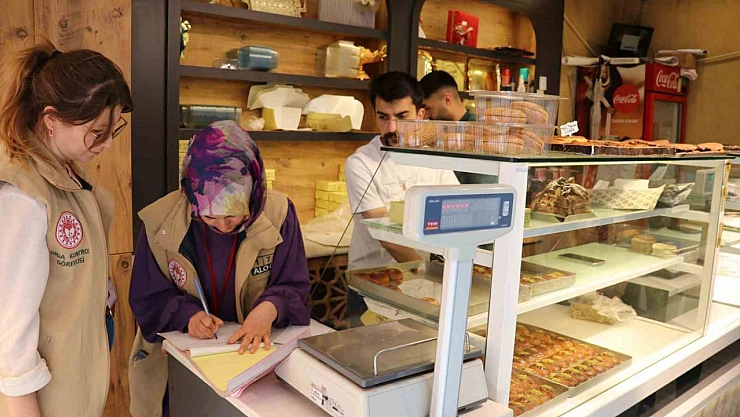 Kars'ta tatlıcılar denetlendi