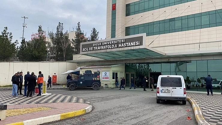 Kavgayı ayıran polis vuruldu