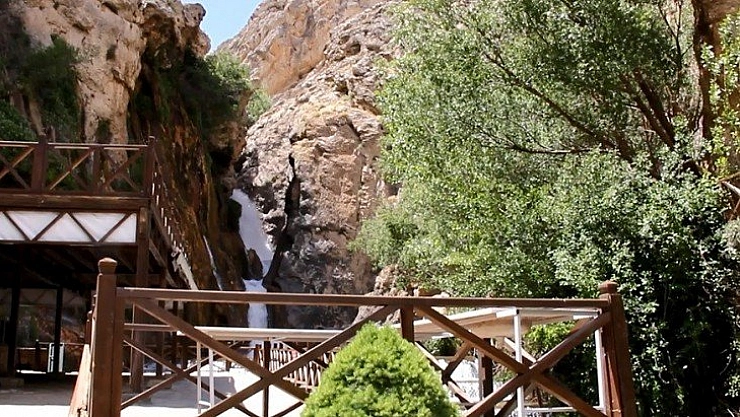 Kayalar korkutuyor