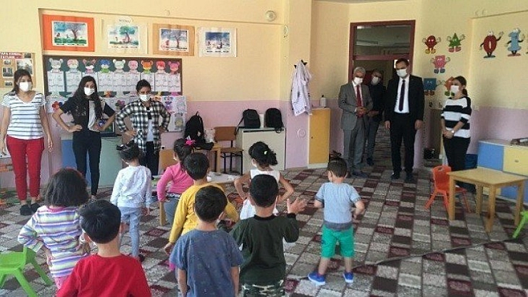 Kaymakam'dan okul denetimi