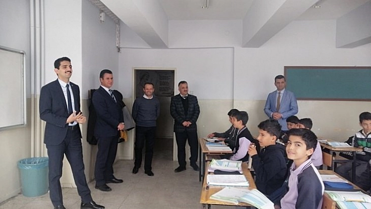 Kaymakam Teke okulları denetledi