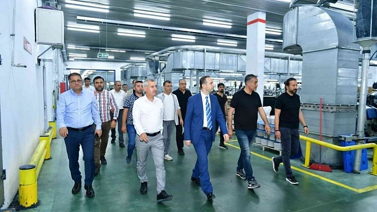 Fabrikaları ziyaret ettiler