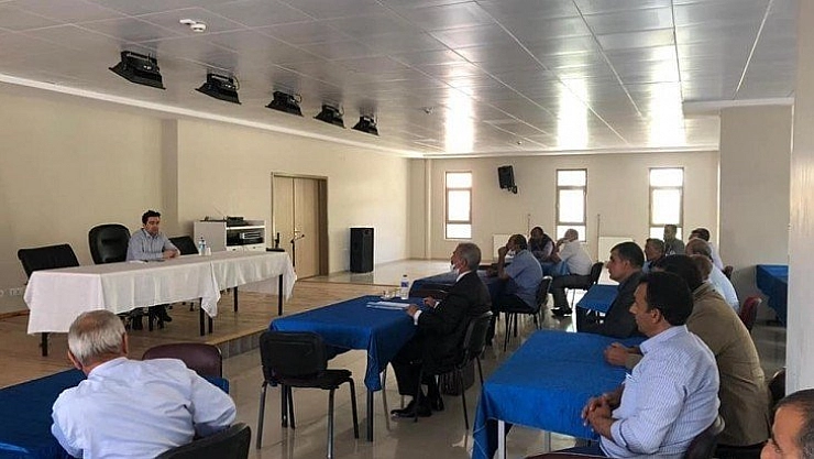 Kaymakam sorunları dinledi