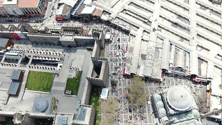 Kayseri'de 8 kaymakamın yeri değişti