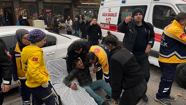 Kebapçı dükkanlarında tartışan baba-oğul tek katlı iş yerlerinin damından atladı