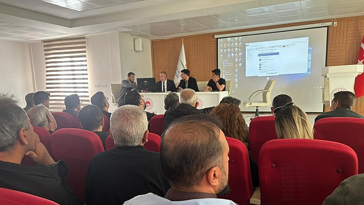 Kışla Caddesi Verilen Sözlere Rağmen Boşaltılıyor… Müdür esnafı yok saydı!