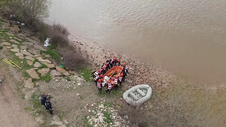 Kızılırmak'ta gerçeğini aratmayan tatbikat